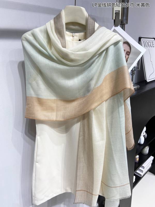 Loro Piana Scarf LPC00046 Loro Piana Scarf LPC00046